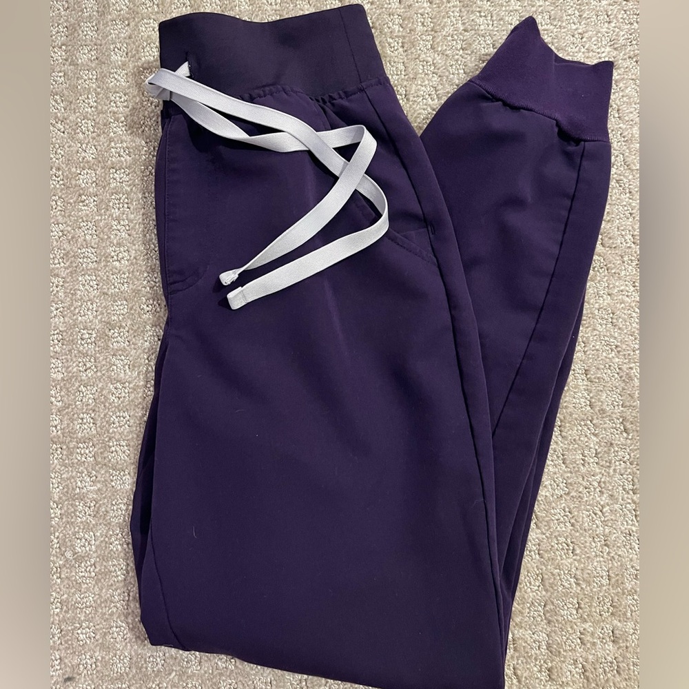 Women’s Purple Jam Zamora High Waisted Petite Jogger Scrub Pants